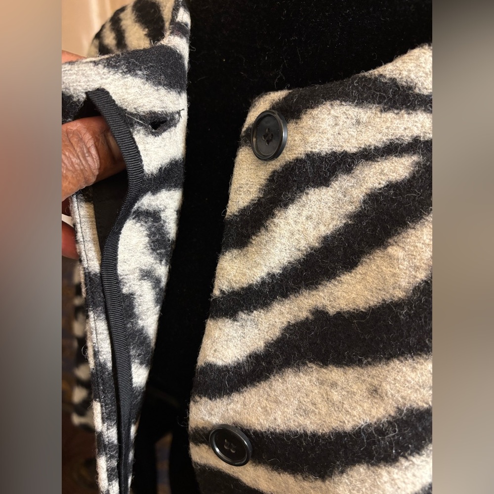Ann Taylor Zebra Print Women's Jacket Size Small - Picture 4 of 9